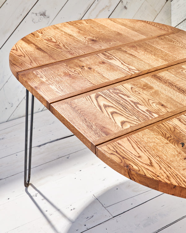 wood table with extendable leaves